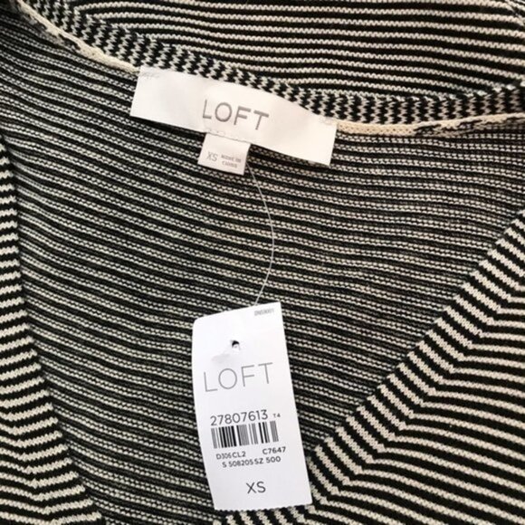 Loft Striped Sleeveless V-Neck Top Size XS NWT - Picture 7 of 7